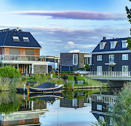 Woningen in almere aan het water